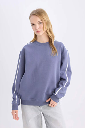 DeFacto Coool Loose Fit Bisiklet Yaka Şerit Detaylı Kalın Sweatshirt E4899AX24CWNV1