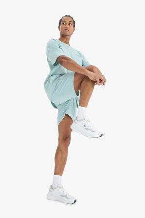 DeFactoFit Standart Fit Sporcu Beli Bağcıklı Cepli Şort