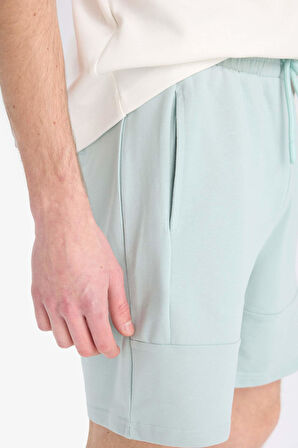 DeFacto Slim Fit Dar Kesim Dar Paça Basic Düz Şort B8674AX25SPGN1093