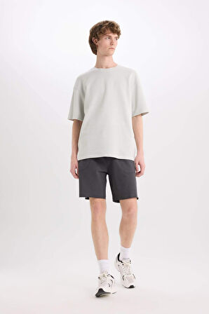 DeFacto %100 Pamuk Slim Fit Dar Kesim Dar Paça Cepli Basic Düz Şort B8673AX25SMAR104