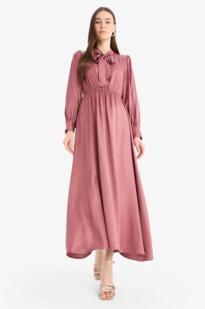 DeFacto 	Regular Fit Fiyonk Yaka Saten Uzun Kollu Midi Elbise F0819AX25SPBR343