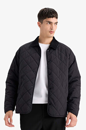 Regular Fit Gömlek Yaka Çıtçıtlı Kapitoneli Mont