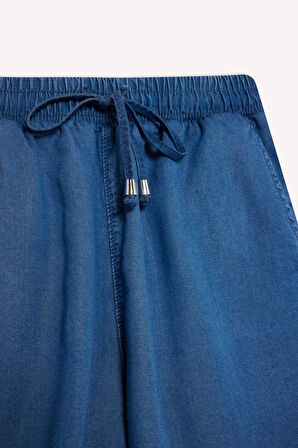 DeFacto Yüksek Esnek Belli Cepli Tensel Şort D8248AX25SMNM34