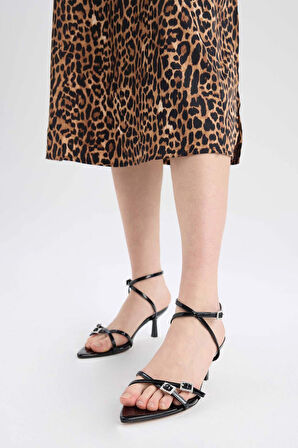 DeFacto Kadın Yüksek Taban Suni Deri Topuklu Sandalet E2514AX25SMBK23