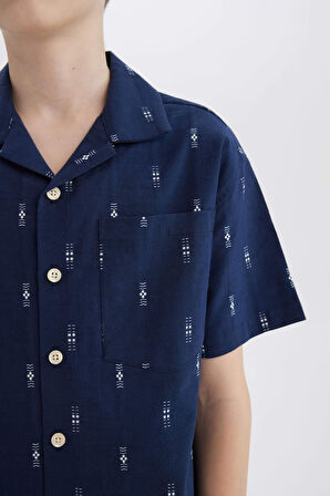 DeFacto Erkek Çocuk 23 Nisan Çocuk Bayramı Oversize Geniş Kalıp Polo Yaka Brode Kısa Kollu Gömlek D8339A825SMNV248