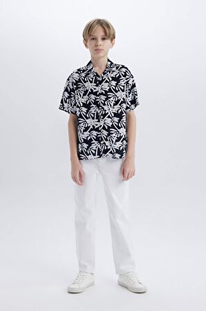 DeFacto Erkek Çocuk Oversize Geniş Kalıp Polo Yaka Desenli Kısa Kollu Gömlek E2969A825SMNV146