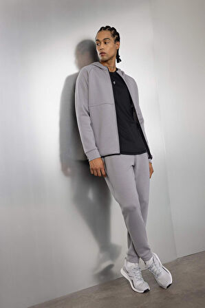 DeFactoFit Slim Fit Sporcu İnce Jogger Eşofman Altı Dar Kesim Skuba Dalgıç Kumaş Standart Paça Beli Bağcıklı Lastikli Paça Z9112AZ24AUGR519