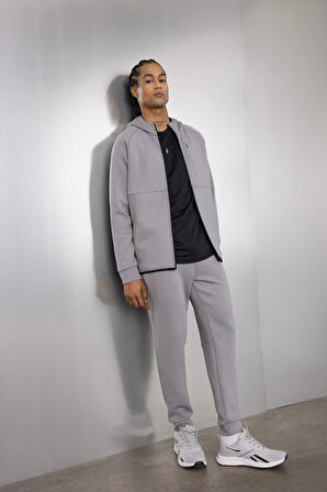 DeFactoFit Slim Fit Sporcu İnce Jogger Eşofman Altı Dar Kesim Skuba Dalgıç Kumaş Standart Paça Beli Bağcıklı Lastikli Paça Z9112AZ24AUGR519