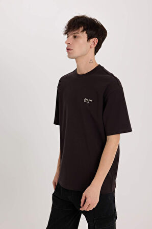 DeFacto Boxy Fit Bisiklet Yaka Ütü Gerektirmeyen Nefes Alabilen Baskılı Kısa Kollu Ağır Kumaş Tişört D5507AX25SPBN337