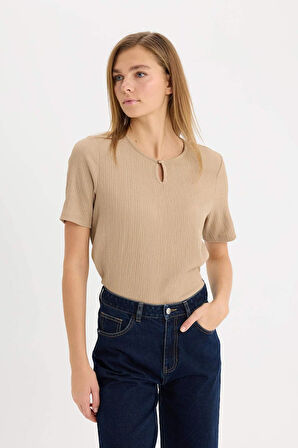 DeFacto Regular Fit Yuvarla Yaka Basic Düz Bürümcük Kısa Kollu Tişört D8659AX25SPBG773