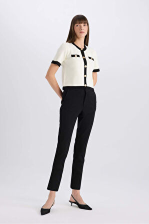 DeFacto Klasik Chino Kumaş Pantolon Normal Bel Basic Düz Cepli Bilek Boy C1429AX25SPBK81
