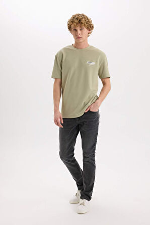 DeFacto Regular Fit Bisiklet Yaka Baskılı Kısa Kollu Ağır Kumaş Tişört D5495AX25SPKH271