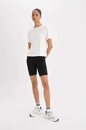 DeFactoFit Standart Fit Bisiklet Yaka Sporcu Basic Düz Kısa Kollu Tişört D2296AX25SPER105