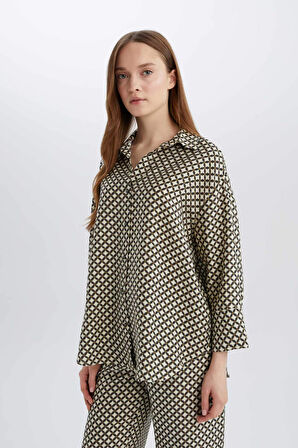 DeFacto Regular Fit Desneli Uzun Kollu Gömlek C3818AX25SPBK81