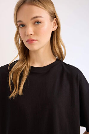 DeFacto Coool Loose Fit Bisiklet Yaka Basic Düz Kalın Kumaş Kısa Kollu Siyah Tişört E0291AX25SMBK81