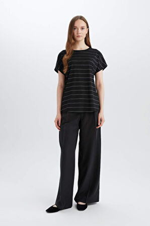 DeFacto Bisiklet Yaka Kısa Kollu Tişört E6075AX25SPBK81