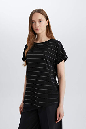 DeFacto Bisiklet Yaka Kısa Kollu Tişört E6075AX25SPBK81