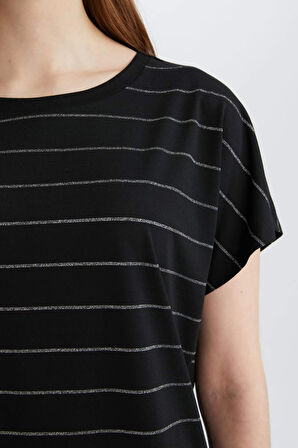 DeFacto Bisiklet Yaka Kısa Kollu Tişört E6075AX25SPBK81