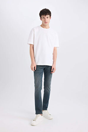 DeFacto Pedro Slim Fit Dar Kalıp Normal Bel Dar Paça Jean Pantolon C5682AX25SPNM41