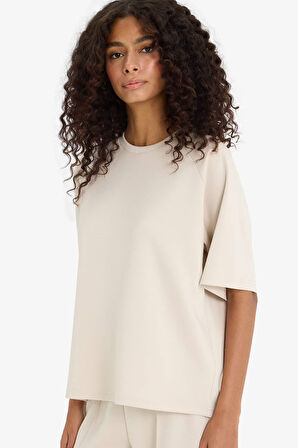 Relax Fit Bisiklet Yaka Modal Kısa Kollu Tişört