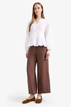 Regular Fit Cep Detaylı Geniş Paça Pantolon