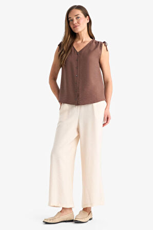 Regular Fit Cep Detaylı Geniş Paça Pantolon