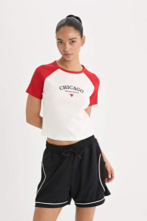 DeFactoFit NBA Chicago Bulls Slim Fit Dar Kesim Bisiklet Yaka Sporcu Fitilli Kaşkorse Kısa Kollu Tişört E2359AX25SMER105