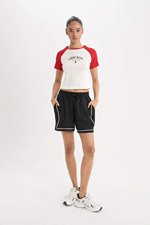 DeFactoFit NBA Chicago Bulls Slim Fit Dar Kesim Bisiklet Yaka Sporcu Fitilli Kaşkorse Kısa Kollu Tişört E2359AX25SMER105