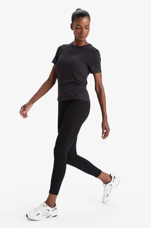 DeFacto Yüksek Bel Beli Saran Pamuklu Basıc Sporcu Tayt Z6327AZ25AUBK81