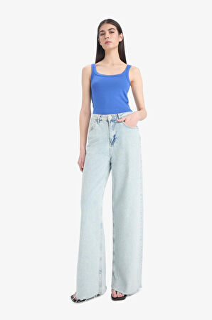 Slim Fit Dar Kesim Yuvarlak Yaka Fitilli Kaşkorse Atlet