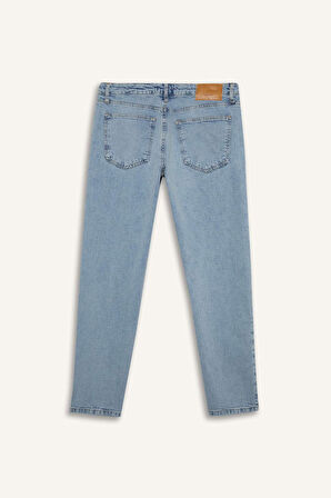 Slim Tapered Fit Dar Kalıp Normal Bel Daralan Paça Jean Pantolon