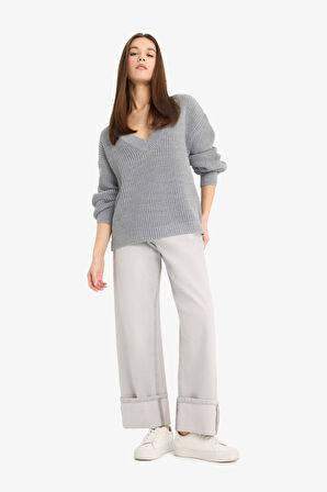 Oversize Geniş Kalıp V Yaka Triko Kazak