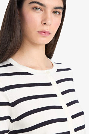 Regular Fit Bisiklet Yaka Çizgili Kısa Kollu Hırka