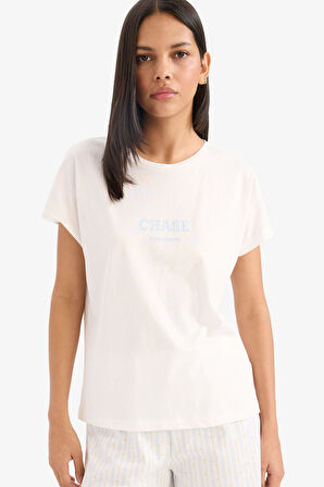 DeFacto Pijama Takımı Kısa Kollu Pijama Üstü Esnek Belli Şort Pijama Altı-Fall in Love F3134AX25SMBE343