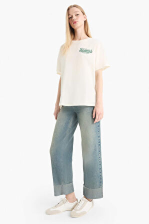 DeFacto Coool Oversize Geniş Kalıp Bisiklet Yaka Sırt Baskılı Kısa Kollu Tişört F2645AX25SMER103