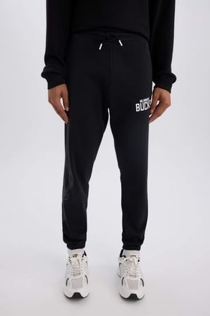 DeFactoFit NBA Milwaukee Bucks Kalın Jogger Eşofman Altı Beli Bağcıklı Standart Fit Cepli D6702AX25SPBK82