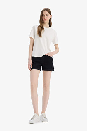 DeFacto Yüksek Bel Düz Paça Jean Şort E0699AX25SMNM40