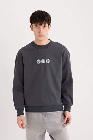 DeFacto Boxy Fit Bisiklet Yaka Sırt Baskılı Sweatshirt E3206AX24WNAR63