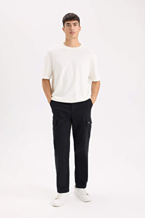 DeFacto Relax Fit Rahat Kesim Yazlık Pantolon Kargo Cepli Düz Paça D5967AX25SPBK81