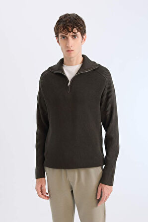 DeFacto Standart Fit Dik Yaka Fermuarlı Triko Kazak D4209AX24WNKH468