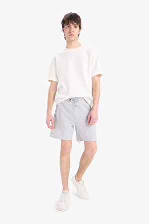 Slim Fit Dar Kesim Dar Paça Şort