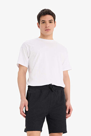 DeFacto Slim Fit Dar Kesim Dar Paça Şort W7965AZ25SMBK81