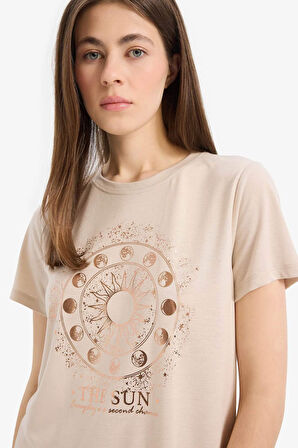 Regular Fit Bisiklet Yaka Astral Baskılı Kısa Kollu Tişört