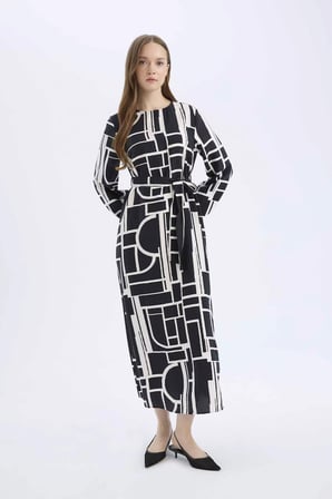 DeFacto Regular Fit Bisiklet Yaka Desenli Kuşaklı Uzun Kollu Maxi Elbise E5247AX25SPBK81
