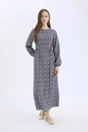DeFacto Regular Fit Bisiklet Yaka Desenli Kuşaklı Uzun Kollu Maxi Elbise E5247AX25SPNV134