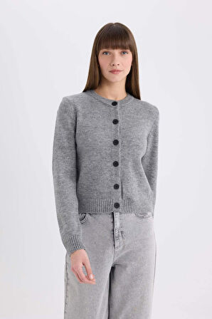 DeFacto Regular Fit Bisiklet Yaka Basic Düz Düğmeli Soft Touch Yumuşak Triko Hırka E3654AX25SPGR452