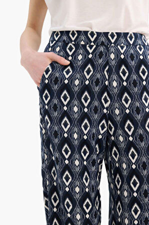 Desenli Düz Paça Kapri