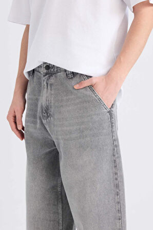 DeFacto Skater Fit Geniş Kalıp Yüksek Bel Geniş Paça Jean Pantolon E6325AX25SPNM55