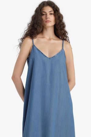 DeFacto Fashion Fit Akışkan Kumaş İnce Askılı Maxi Elbise D8258AX25SMNM28