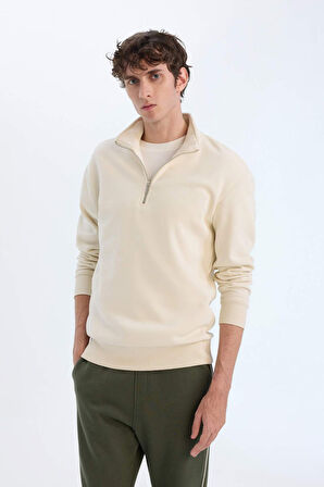 DeFacto Comfort Regular Fit Rahat Kalıp Fermuarlı Dik Yaka Basic Düz Sweatshirt X7405AZ24AUER117